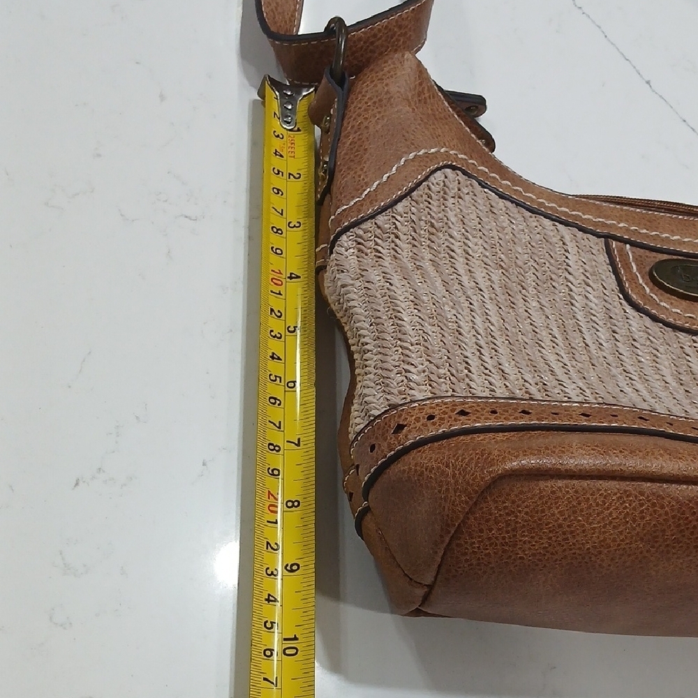 BOC Tan and Brown Women's Shoulder Bag Excellent Cond. All Man Made Materials - Picture 4 of 10